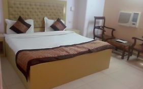Super Hotel O Hotel Landmark Inn